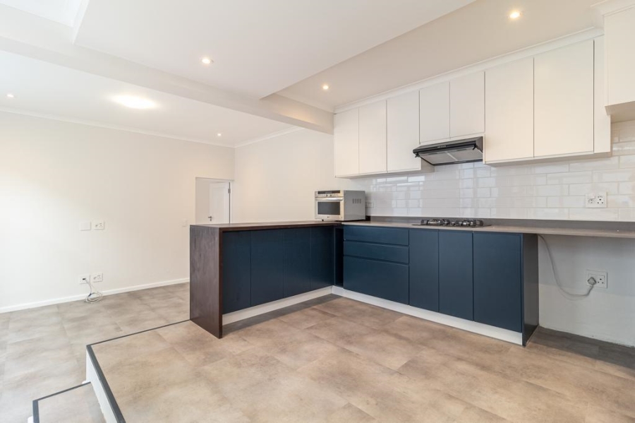 To Let 1 Bedroom Property for Rent in Fresnaye Western Cape